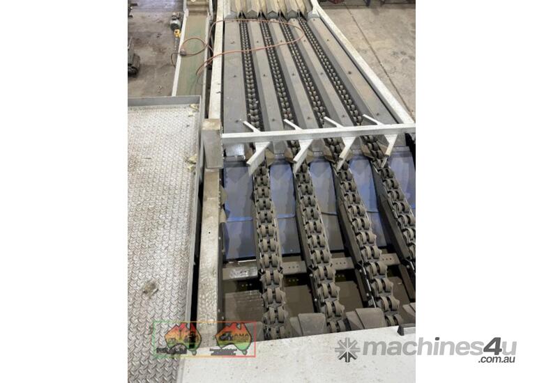 (8654) Compac brand machine.