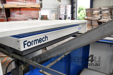 Formech 1250 Large Format Vacuum Former (Quartz-Heated, half sheet size)