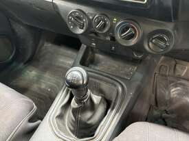2015 Toyota Hilux Workmate (Diesel) (Manual) - picture0' - Click to enlarge