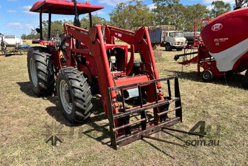 MCCORMACK TRACTOR W/ 4:1 BUCKET & HAY FORK