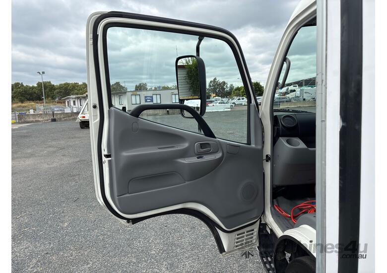 2021 Hino 300 616  Refrigerated Pantech