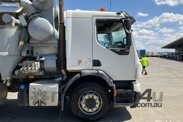 Volvo 2014   FE320 Vacuum Truck