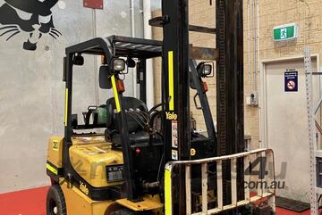 2007 YALE GLP35TK LPG FORKLIFT / LOW 2,339 HOURS / 3.5T CAPACITY / 4.8M CONTAINER MAST / SIDESHIFT