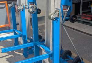Genie   SLA-15 Material hoist