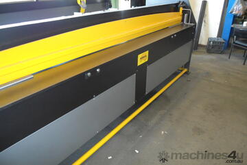 Hydraulic Guillotine 2470mm x 3mm 240v Australian Made - Nationwide Delivery