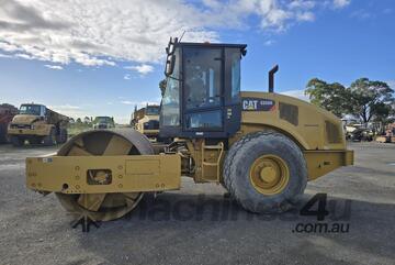 Caterpillar 2015   Cs56b