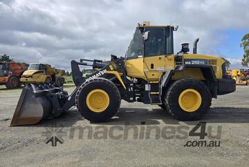 2018 Komatsu Wa250pz-6 Bucket Forks Jib