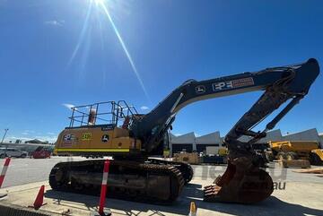 2021 John Deere E300LC Excavators