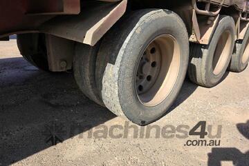 2008 Vawdrey Tri Axle Drop Deck Curtainsider B Trailer