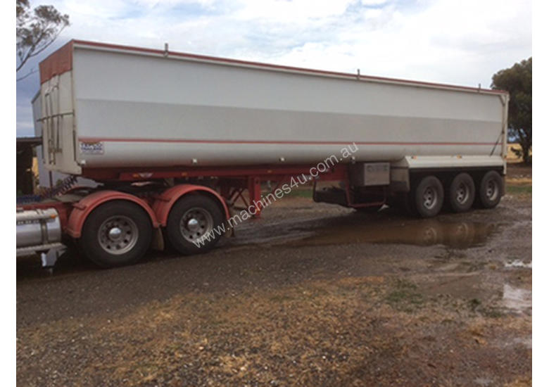 caption 2005 TEFCO 36’ X 6’ STEEL TOA TRAILER