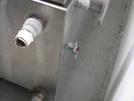 Fabricated Stainless Steel Tank - 1550L - picture2' - Click to enlarge