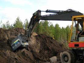 NEW Remu EX80 Screening Bucket - picture0' - Click to enlarge