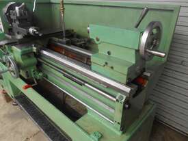  YUNNAN CENTRE LATHE - picture2' - Click to enlarge