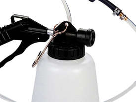 A17010 - VACUUM BRAKE FLUID BLEEDER - picture0' - Click to enlarge