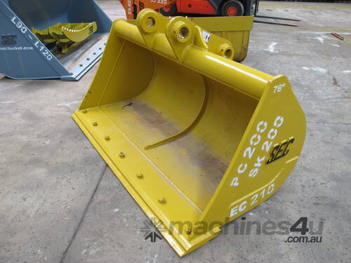  SEC 20 Ton Mud Bucket for Komatsu PC200 - Includes Pin, 1930mm Width