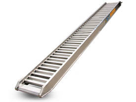 NEW DIGGA 3.5T STANDARD ALUMINIUM LOADING RAMPS - picture0' - Click to enlarge