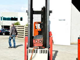 2010 RAYMOND  DR30TT Reach Truck - picture0' - Click to enlarge