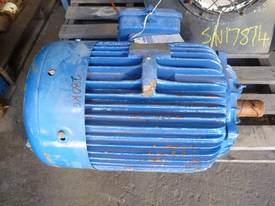 ATKINS CARLYLE 50HP 3 PHASE ELECTRIC MOTOR/ 2800RP - picture0' - Click to enlarge