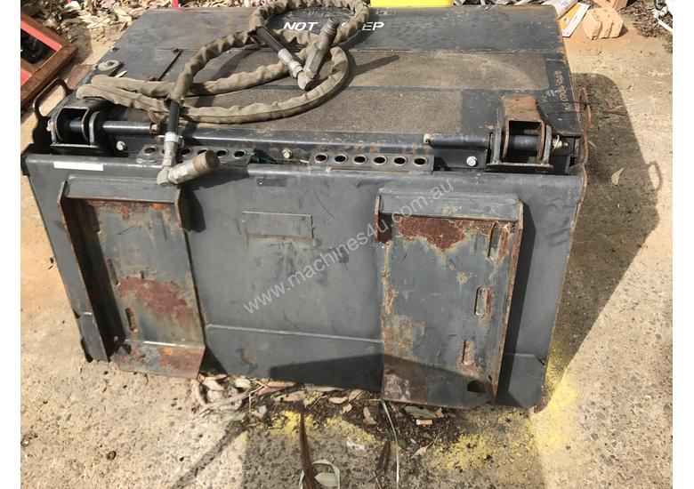 caption Genuine Bobcat Sweeper Broom Bucket - S70 463 Dingo Kanga