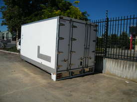 truck freezer body  new - picture0' - Click to enlarge