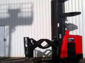 Raymond 1.27 Tonne Double Reach Truck - picture0' - Click to enlarge