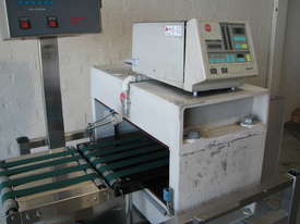 Stainless Steel Check Weigher Checkweigher Metal Detector - picture0' - Click to enlarge