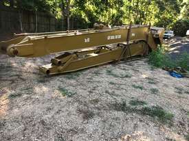 NEW Long Reach Boom Suit Cat 330DL - picture0' - Click to enlarge