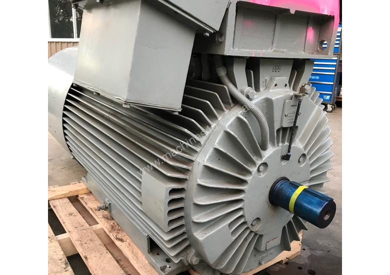 Used 2002 alstom 570 kw 750 hp 4 pole 415 volt Electric Motor VSD AC