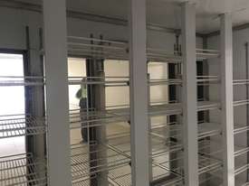 Cooling room with displaying fridge - picture1' - Click to enlarge