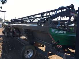 Midwest Durus Header Front Harvester/Header - picture1' - Click to enlarge