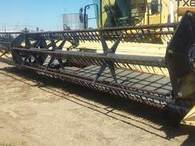 Honey Bee 36ft Header Front Harvester/Header - picture0' - Click to enlarge