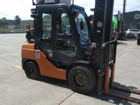  TOYOTA 32-8FGJ35 3.5T GAS FORKLIFT - picture1' - Click to enlarge