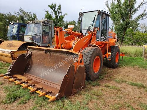 HITACHI LX120 ARTICULATED FRONT END WHEEL LOADER