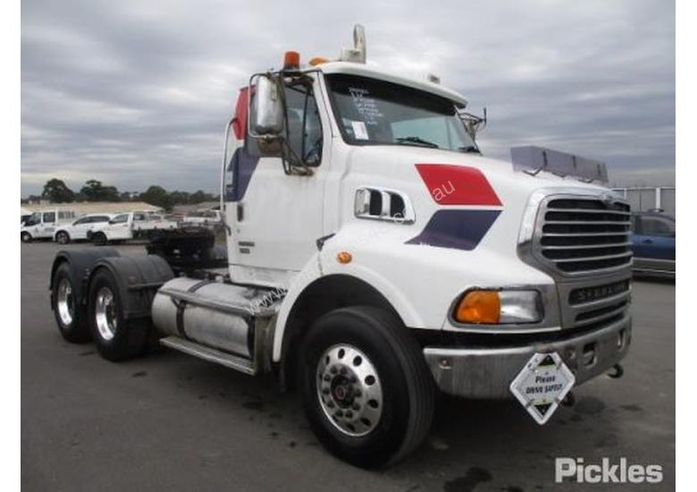 caption 2008 Sterling LT9500