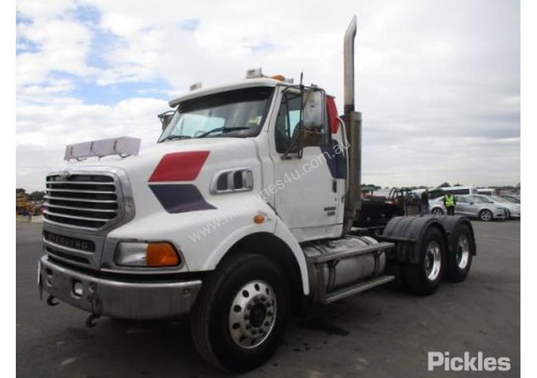 caption 2008 Sterling LT9500