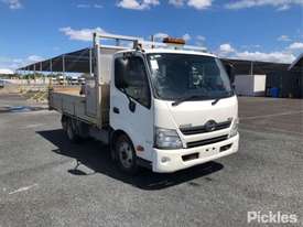 2013 Hino 300 617 - picture0' - Click to enlarge