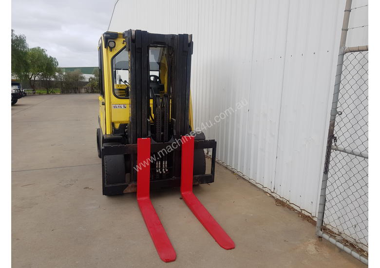 caption 4.5T Diesel Counterbalance Forklift