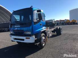 2004 Isuzu FVR900 - picture2' - Click to enlarge