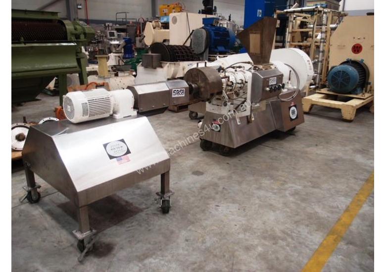 Used 2007 EXTRUTECH INC Food Extruder EXTRUTECH INC Former Expellers