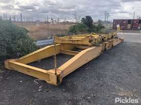 20 FT Container Attachment to Suit Forklift, 40 FT Container Attachment to Suit Forklift. Both have  - picture1' - Click to enlarge