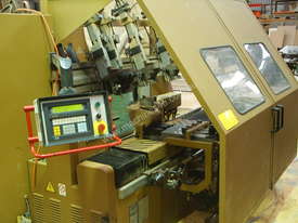 Automatic hydraulic lathe - picture0' - Click to enlarge