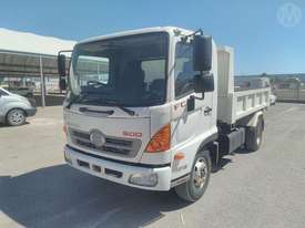 Hino FC 500 Series - picture1' - Click to enlarge