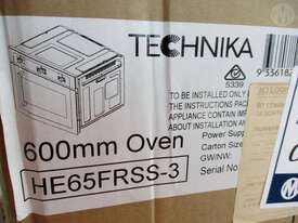 Technika 600mm Oven - picture2' - Click to enlarge