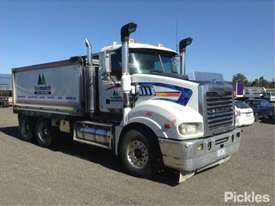 2010 Mack CMHT Trident - picture0' - Click to enlarge
