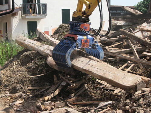 caption Trevi Benne Sorting Grapple for all size excavators