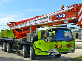 Kato 2008 NK550E-V 55T   - picture2' - Click to enlarge