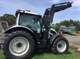 Valtra  N114E FWA/4WD Tractor - picture0' - Click to enlarge
