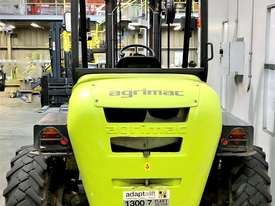 3.0T Diesel Rough Terrain Forklift - picture2' - Click to enlarge