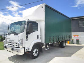 Isuzu FRR500 Curtainsider Truck - picture0' - Click to enlarge