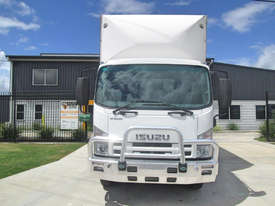 Isuzu FRR500 Curtainsider Truck - picture0' - Click to enlarge